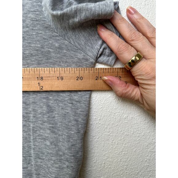 Alexander McQueen Lion Butterfly Graphic T-Shirt Gray IT 44 (US 8) - Picture 11 of 12